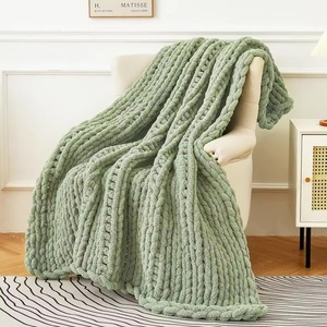 Wholesale Soft Fluffy Chunky Chenille Yarn Knit <b>Throw</b> Blanket Chunky Yarn <b>Throw</b> Blanket - Product Image 1