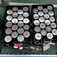 Batterie au phosphate de fer et de lithium 64V 50Ah/120Ah LiFePO4, BMS intelligent intégré, Pack anti-vibration et résistant aux chocs pour tricycle électrique