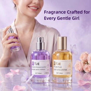Set <span class=keywords><strong>de</strong></span> Perfume en <span class=keywords><strong>Spray</strong></span> <span class=keywords><strong>de</strong></span> Doble Aroma Thorn Romance - Rosa Espina y Amor Eterno. Caja <span class=keywords><strong>de</strong></span> Regalo Floral Amaderada <span class=keywords><strong>de</strong></span> Larga Duración - Product Image 5