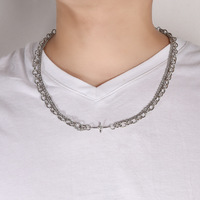Collier pendentif croix avec incrustation de zircon, double couche, style hip-hop, pour hommes et femmes, accessoire de mode pour usage quotidien, vente en gros