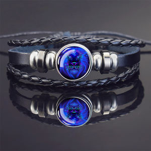 Vente en gros de bracelets Zodiac Glow in the Dark-Bracelets en cuir tressé noir avec breloques d'horoscope lumineuses, réglables - Product Image 4