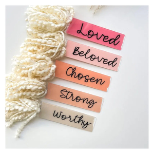 Boho macramé gland acrylique foi Bible signet personnalisé nom signet livre amant cadeau - Product Image 1