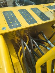 Gebruikt Komatsu <span class=keywords><strong>PC220</strong></span> Graafmachine, model 2023, Premium uitvoering met motor, versnellingsbak, pomp, 20 ton, 1,0 m³ bakcapaciteit, 110.000 W, 800 uur. - Product Image 5