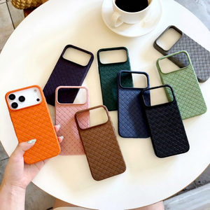 Étui en TPU à texture cuir tissé de luxe pour 17 Pro - Design professionnel ultra-fin, protection antichoc pour appareil photo, anti-rayures - Product Image 1