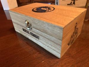 Scatola in Legno Incisa di Mortal <span class=keywords><strong>Kombat</strong></span> con Coperchio a Cerniera, Contenitore per Ricordi - Product Image 2