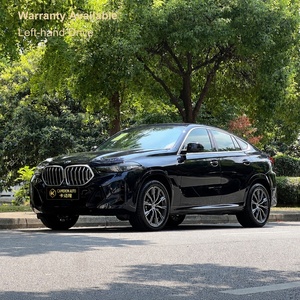 Voiture d'occasion BMW X6 XDrive30i <span class=keywords><strong>M</strong></span> <span class=keywords><strong>Sport</strong></span> 2.0T LHD <span class=keywords><strong>2023</strong></span>, 16800 km, 8AT, 48V, essence, coupé SUV, garantie disponible, en stock - Product Image 1