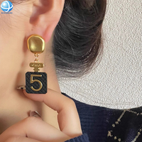 Boucles d'oreilles créoles de luxe inspirées du célèbre double G C, bijoux de mode pour femmes, de marque de créateur renommée