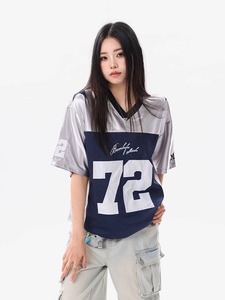 Camiseta de manga corta con cuello en V y bordado de letras retro americanas, unisex, de verano, a la moda, con malla y estilo deportivo holgado. - Product Image 4