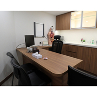 Meubles d'hôpital modernes, écologiques, réglables et multifonctionnels, bureau de médecin, table et chaise d'ordinateur en bois pour le personnel médical