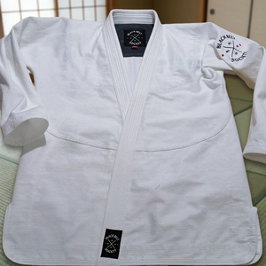 Kimono de judo personnalisé - Vêtements de sport d'arts martiaux unisexes pour adultes - Product Image 3