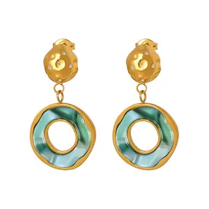 Boucles d'oreilles rondes en zircon émeraude polyvalent de style cour circulaire rétro de style chinois dame élégante et bijoux en acier au titane féminin