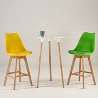 Cuisine maison salle à manger chaise tabouret haut chaises de bar jambe en bois chaise en plastique