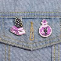 Broche en métal en gros 2026, 5 styles, motif chat, animal mignon, épinglette en émail souple, souvenir avec technique de moulage et thème logo
