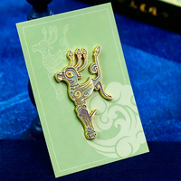 Aimant de réfrigérateur en métal Sanxingdui, motif masque ajouré doré, souvenir de patrimoine, article de collection, cadeau, vente en gros, emballage en vrac