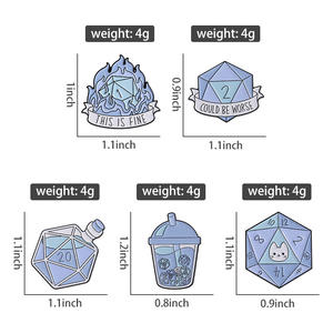 Komik zar emaye Pin bu ince tema broş TRPG oyun hediye yaka rozeti takı Roleplay hayranları için - Product Image 6