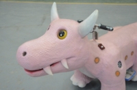 Modèle de scooter animatronique électrique personnalisé à monnayeur pour enfants, en forme de dinosaure, pour parcs d'attractions et centres commerciaux