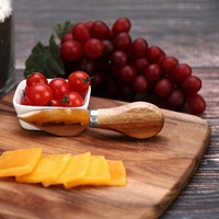 Ensemble cadeau de planches à fromage YINHAO, lot de 3 planches à fromage en bois d'acacia et ensemble de couteaux, plateau de charcuterie, ensemble de service en ardoise