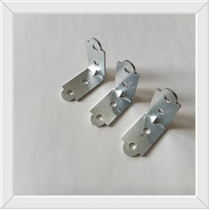 Support d'angle en L 30x30mm en acier de 1,5mm d'épaisseur, robuste, pour l'assemblage de meubles - Product Image 3