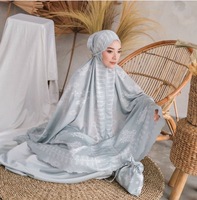 Nouvelle conception de vêtements islamiques modernes, ensembles de pantalons doux pour femmes musulmanes, robe Abaya en deux pièces, vêtements de prière, Khimar Hijab Abaya modeste