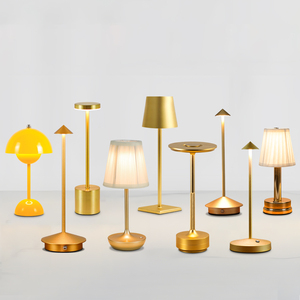 Lampada da Tavolo Senza Fili in Metallo Dorato Stile Moderno Dimmerabile con Batteria Ricaricabile USB Lampade LED per Arredo Casa Idea Regalo di Lusso - Product Image 2