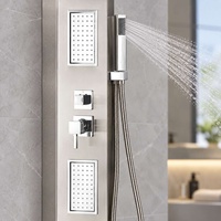 Panneau de douche contemporain en acier inoxydable poli avec jets de pluie et de massage, robinets monomètre, fixation murale pour usage hôtelier