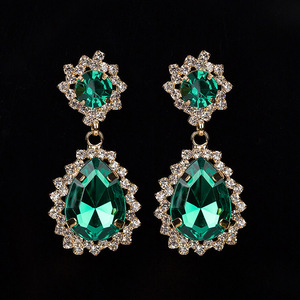 เครื่องประดับแฟชั่นโรแมนติกชุบทองคำขาวสไตล์ยุโรปอเมริกัน ขายส่งต่างหูคริสตัลรูปหยดน้ำสำหรับผู้หญิง สไตล์สตรีท - Product Image 2