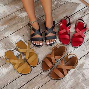 Sandales plates à brides croisées pour femmes, avec boucle réglable à la cheville, chaussures décontractées d'été pour la plage - Product Image 1