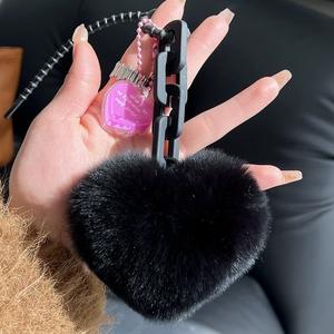 Porte-clés en peluche moelleux de style anime, écologique, en forme de cœur, pompon rose, doux, pour couple, porte-clés pour la Saint-Valentin - Product Image 4