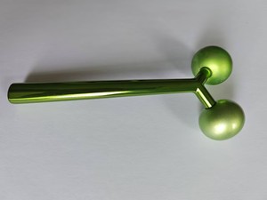 ลูกกลิ้งหยกอะเวนจูรีนสีเขียวแบบพรีเมี่ยมสำหรับผิวหน้าและลำคอ-กระชับผิวและลดริ้วรอย-คุณภาพสปา - Product Image 6