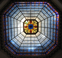 Dôme en verre teinté sur mesure, lanterneau décoratif en verre artistique pour hôtel, villa, église, projets architecturaux