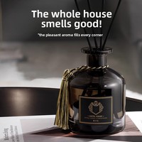 Ensembles de diffuseurs de roseaux d'intérieur haut de gamme parfum d'huile essentielle de parfum de gardénia de longue durée pour les ornements de chambre d'hôtel toilettes