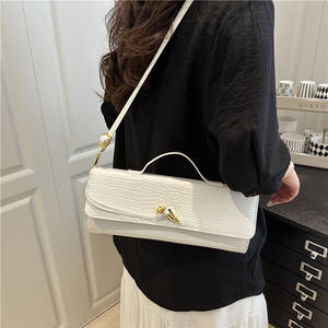 Bolso de Mano Cuadrado de PU para Mujer, Diseño de Cocodrilo 2025, Cierre Metálico, Gran Capacidad, Color Sólido, para Fiestas - Product Image 3