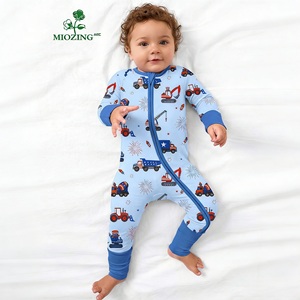 Pyjamas personnalisés Miozing pour <span class=keywords><strong>bébé</strong></span>, collection Fête de l'Indépendance, vente en gros, pyjamas <span class=keywords><strong>bébé</strong></span> extensibles 4 directions en bambou, pyjamas à pieds en bambou pour tout-petits - Product Image 1