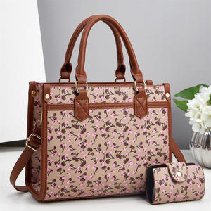 Nuevo Bolso Tote con Estampado de Cerezas de Gran Capacidad, Bolso de Mano de Alta Gama para Mujer, Estilo de Diseñador Exclusivo, Bolso de Hombro - Product Image 3