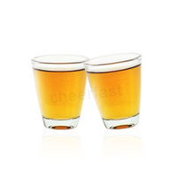 Cadeau de pendaison de crémaillère de qualité durable en forme de coeur, base lourde portable, verre à liqueur de vodka de 1.23 onces 35ml, verre à liqueur personnalisé de 3oz