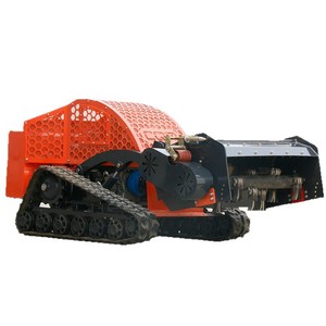 Tondeuse à gazon diesel télécommandée CCM, à fléaux, de qualité industrielle, sur chenilles, pour le désherbage et le défrichement des pentes - Product Image 5