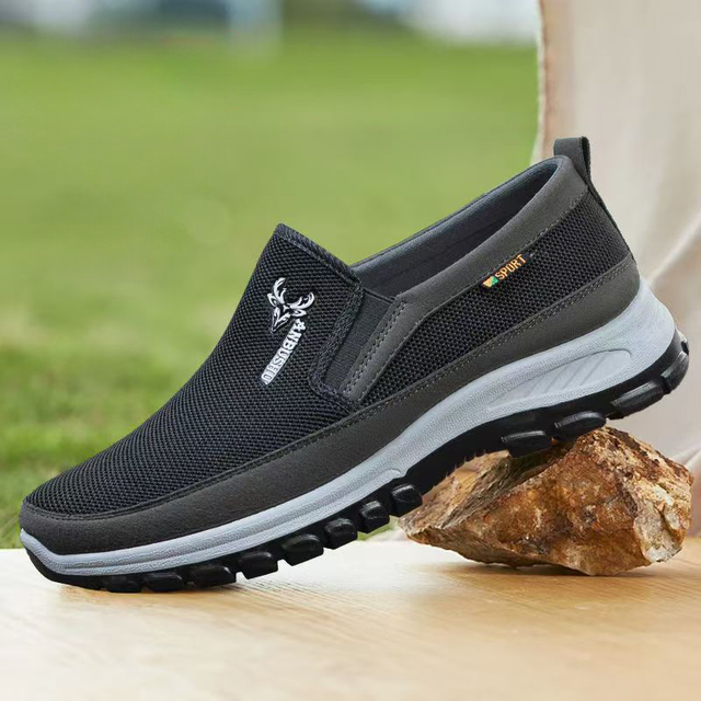 High Quality Men's Slip on Walking Casual Loafers Mesh Breathable Anti Slip PVC Sole Comfort OEM Elderly Daily Walking Sneakers