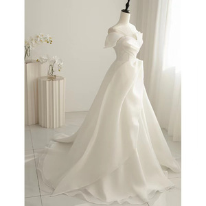Robe de mariée blanche 2026 élégante style français, légère, avec une épaule dénudée, traîne en tulle, taille moderne et grande taille, taille basse - Product Image 2