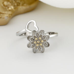 Anillo Original en Forma de Flor con Tamaño Ajustable y Apertura para un Ajuste Cómodo, Anillo de Moda para Mujer, Regalo Moderno, Joyería de Moda al por Mayor - Product Image 2