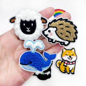 Adorables badges autocollants en forme d'animaux de la savane, broderie douce en chenille, appliques pour vêtements et chapeaux d'enfants - Product Image 2