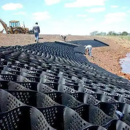 مصنع بالجملة HDPE بلاستيك جيوسيل / جيوتيك لاتيسي لتثبيت الحصى الترابية في الطرق