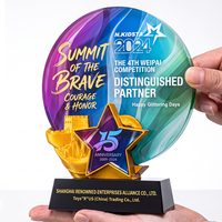 Nouveau trophée étoile dorée 3D en cristal rond, design dégradé arc-en-ciel, récompense pour les champions d'équipe et la reconnaissance des employés