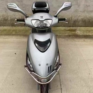 Suzuki Neptune <span class=keywords><strong>125</strong></span> 125CC Usada - Diseño Elegante, Eficiente en Consumo de Combustible, Experiencia de Conducción Duradera y Cómoda, Motos a Gasolina - Product Image 6