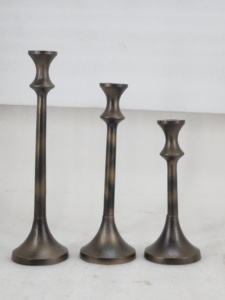 European Retro Iron Aluminum Single Arm Candlestick Gold Textured Taper Candle Holder for Home Wedding Decor - Product Image 5