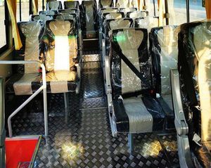 Autobus 4x4 Venta Caliente a Estrenar Dongfeng LHD Rhd Diesel 160HP Off Road Bus En Venta - Product Image 4