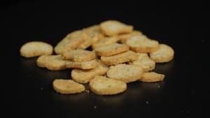 Biscoitos de Bagel com Sabor de Semente de Chia Integral em Pacote, Lanche Saudável, Deliciosos Chips de Bagel - Product Image 3