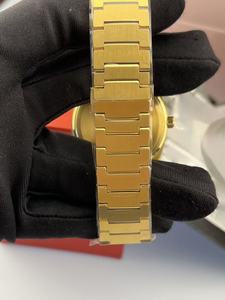 Reloj de cuarzo de acero inoxidable de lujo para hombre, estilo popular 2026, de alta gama y superventas - Product Image 4