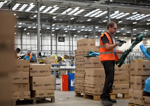 Servicios de Envío Aéreo Rápido y Confiable para Paquetes Pequeños, Seguimiento en Tiempo Real, Destinos Globales, Soporte 24/7 - Product Image 4