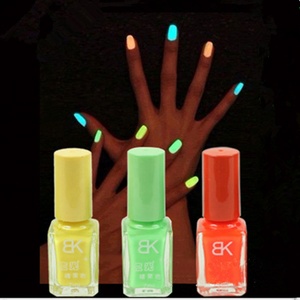 Esmalte de Uñas Normal que Brilla en la Oscuridad, Gran Venta - Product Image 2
