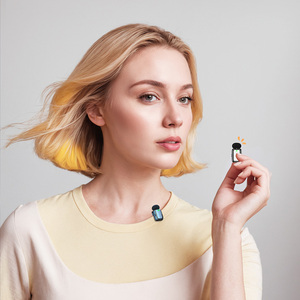 <span class=keywords><strong>Mini</strong></span> un à deux Microphone Lavalier sans fil pour Vlogging Microphone à pince de collier léger portable - Product Image 6